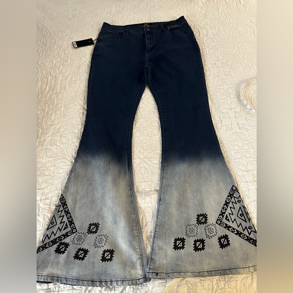 NWT L&B Ombré Flare with Aztec print size 14